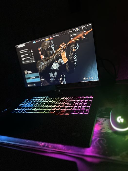 Asus ROG Strix G713Q / 17.3 игровой ноутбук