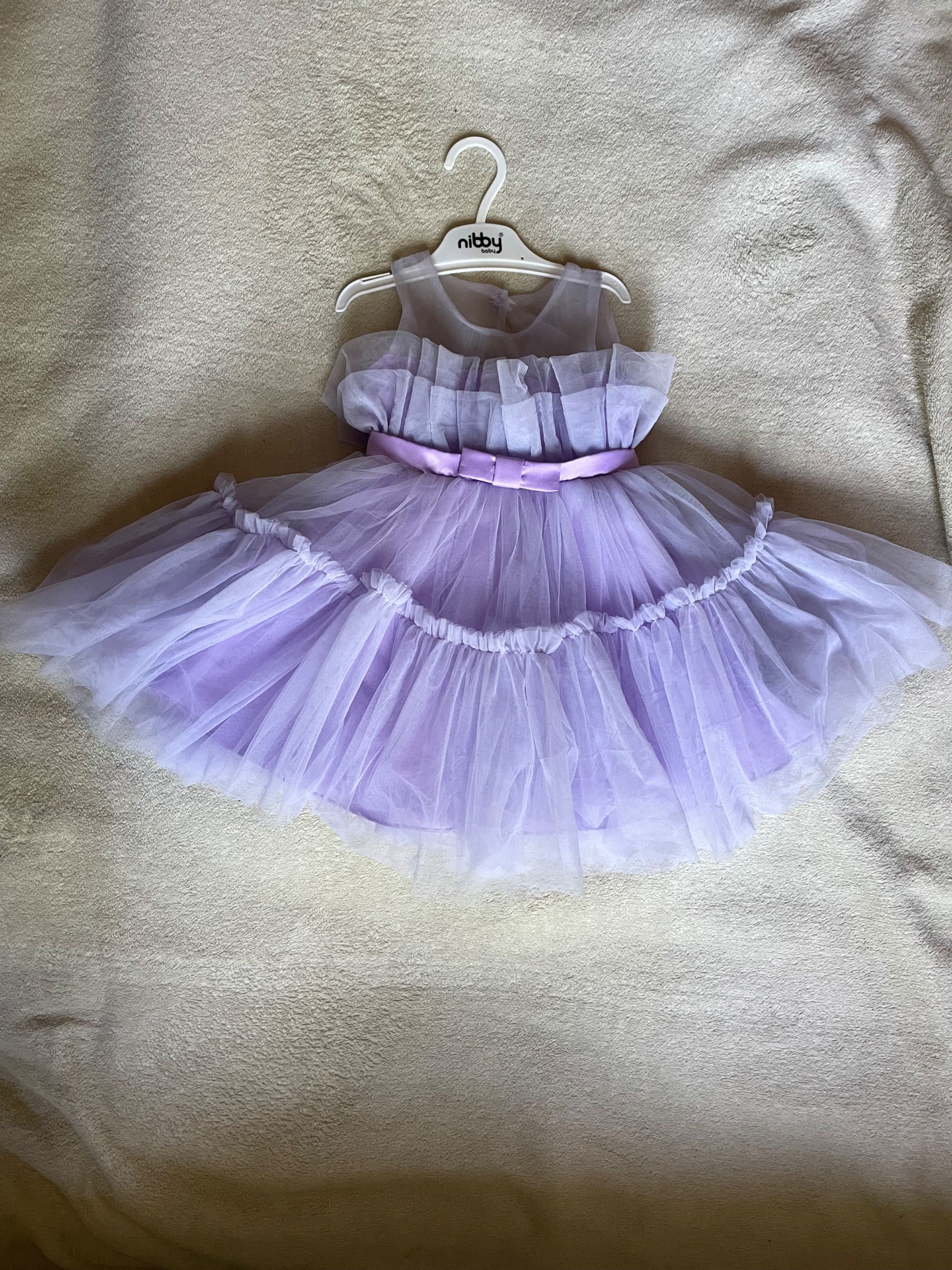 Платье пышное фиолетовое
