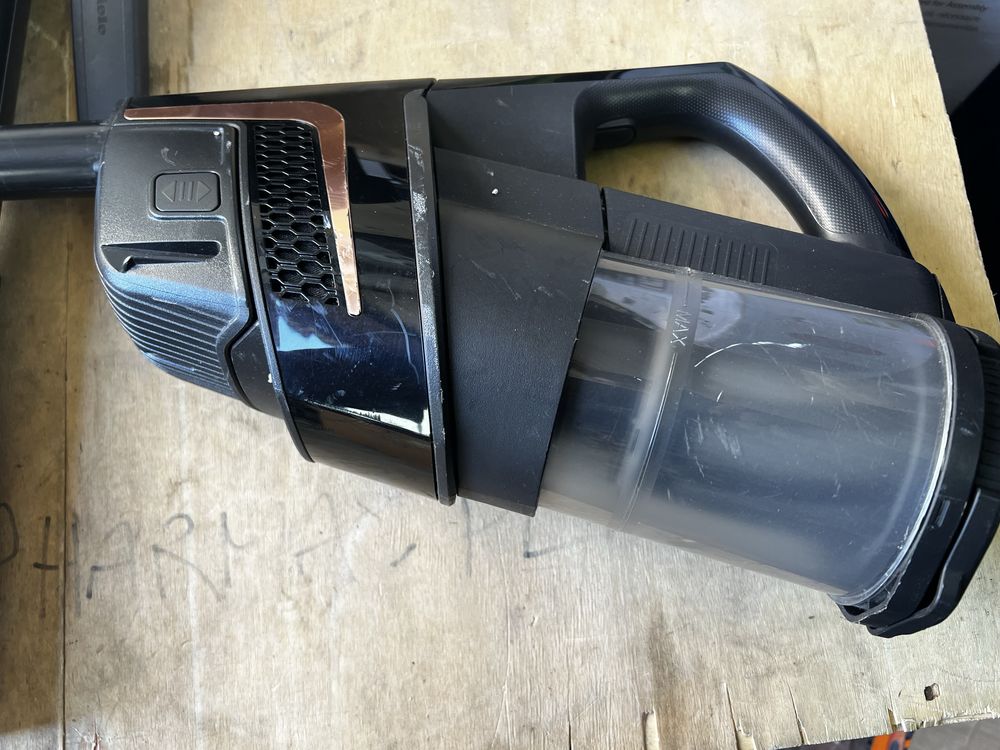 Odkurzacz bezprzewodowy MIELE Triflex HX1