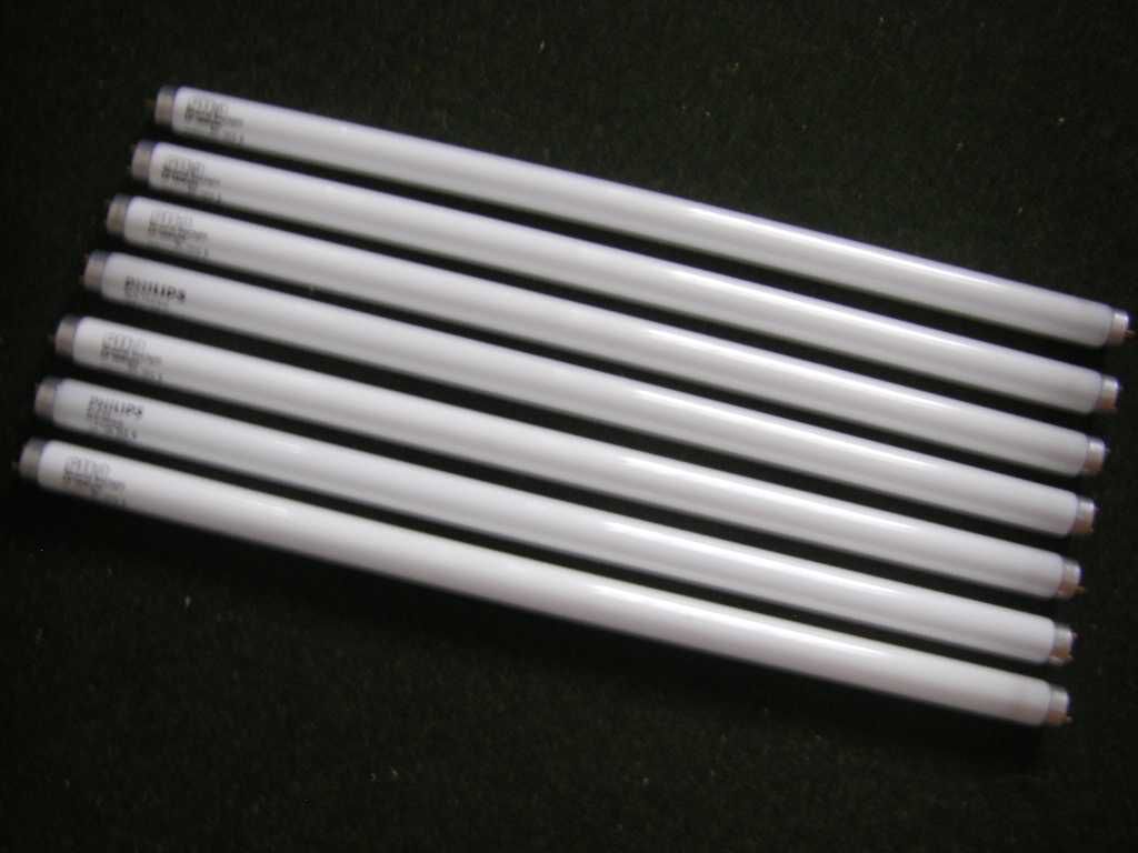 Świetlówki tradycyjne jarzeniówki 18W TLD G13 długość 60cm