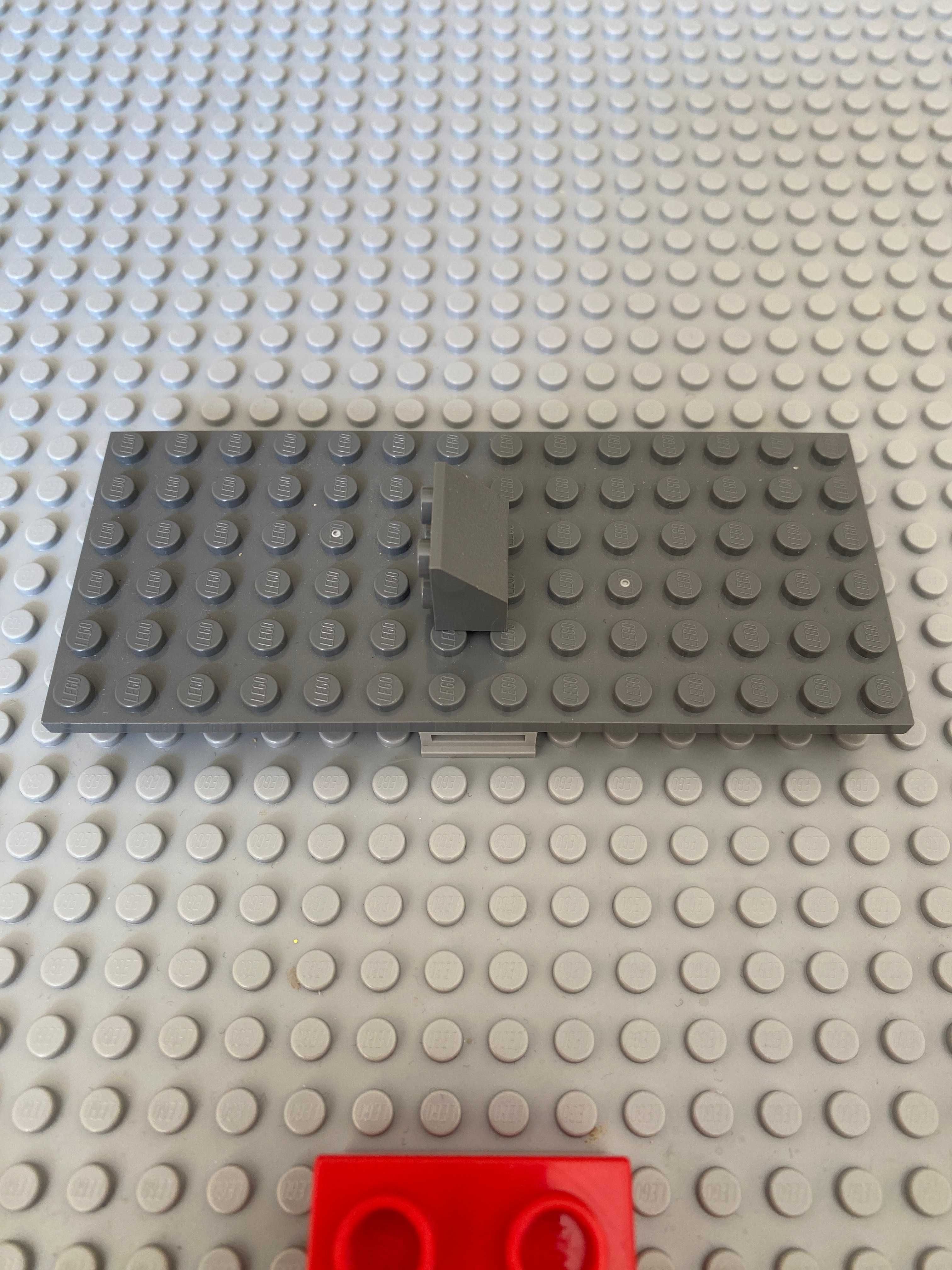 LEGO Dark Bluish Gray, Slope, Inverted: 3660, Castle, Zamek