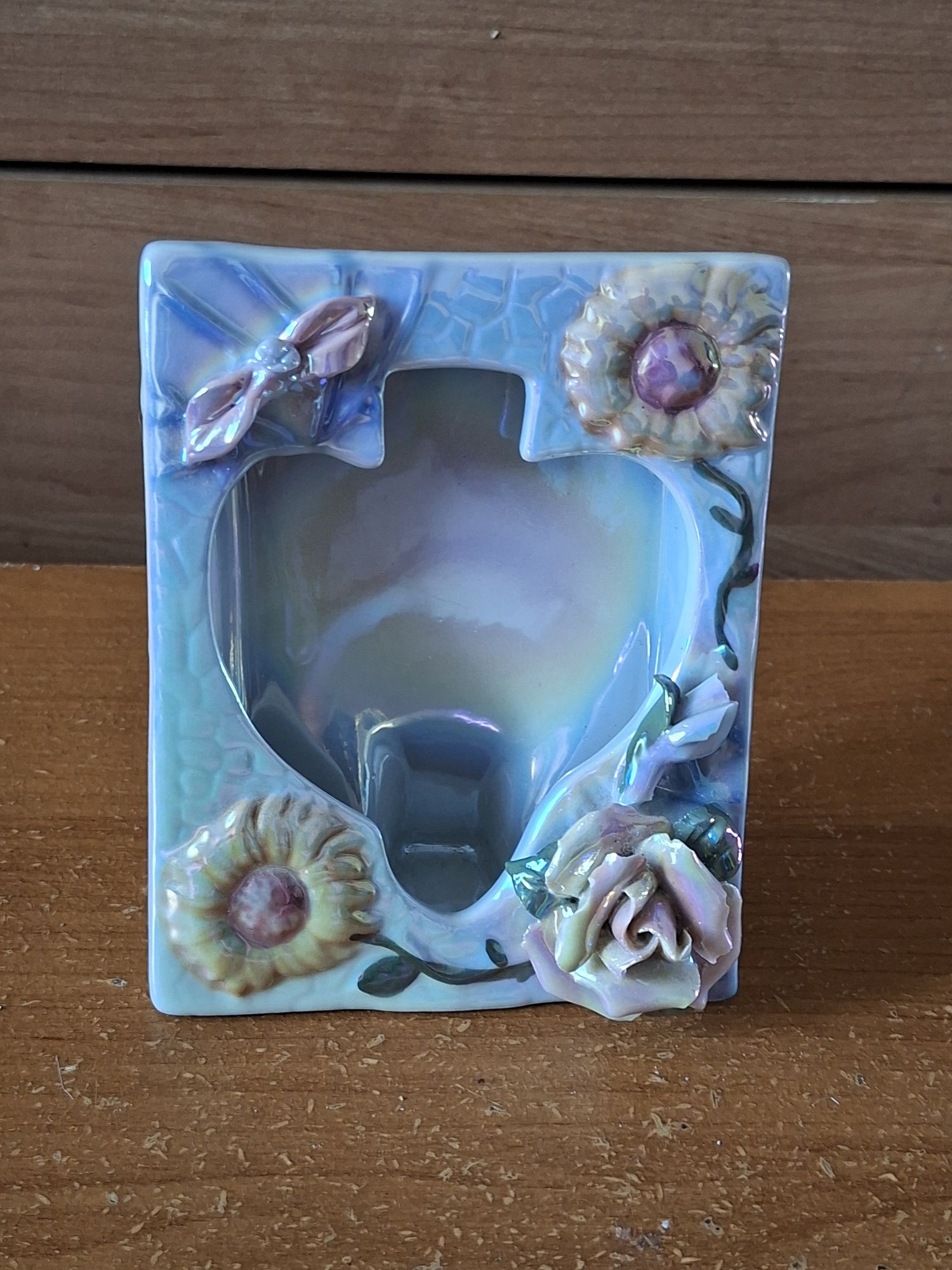 Ramka na zdjęcie z porcelany z czasów PRL