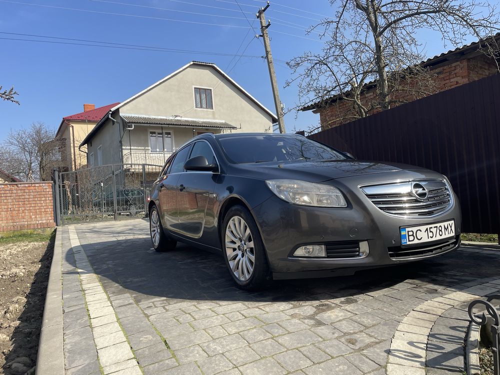 Продам opel insignia