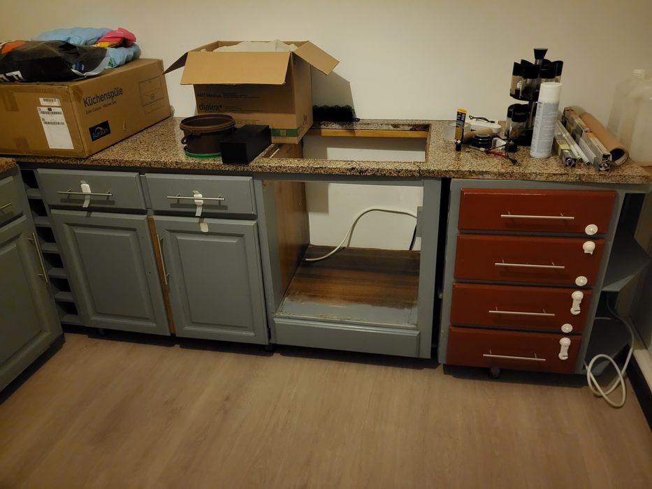 Modulo cozinha com pia e torneira