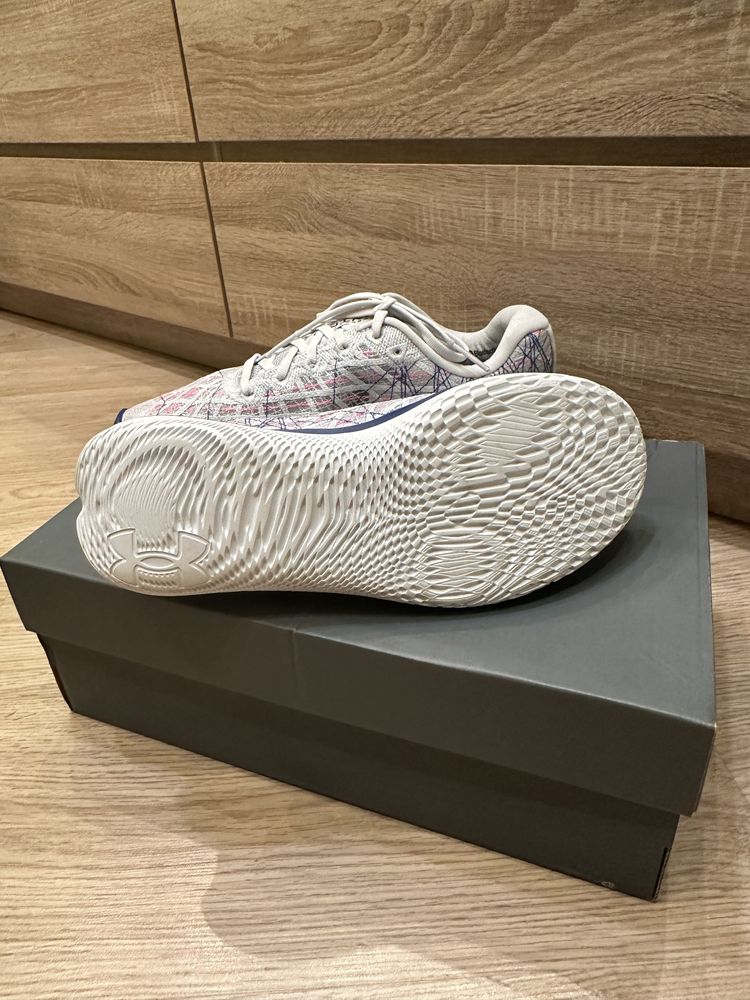 Чоловічі кросівки Under Armour 44 розмір