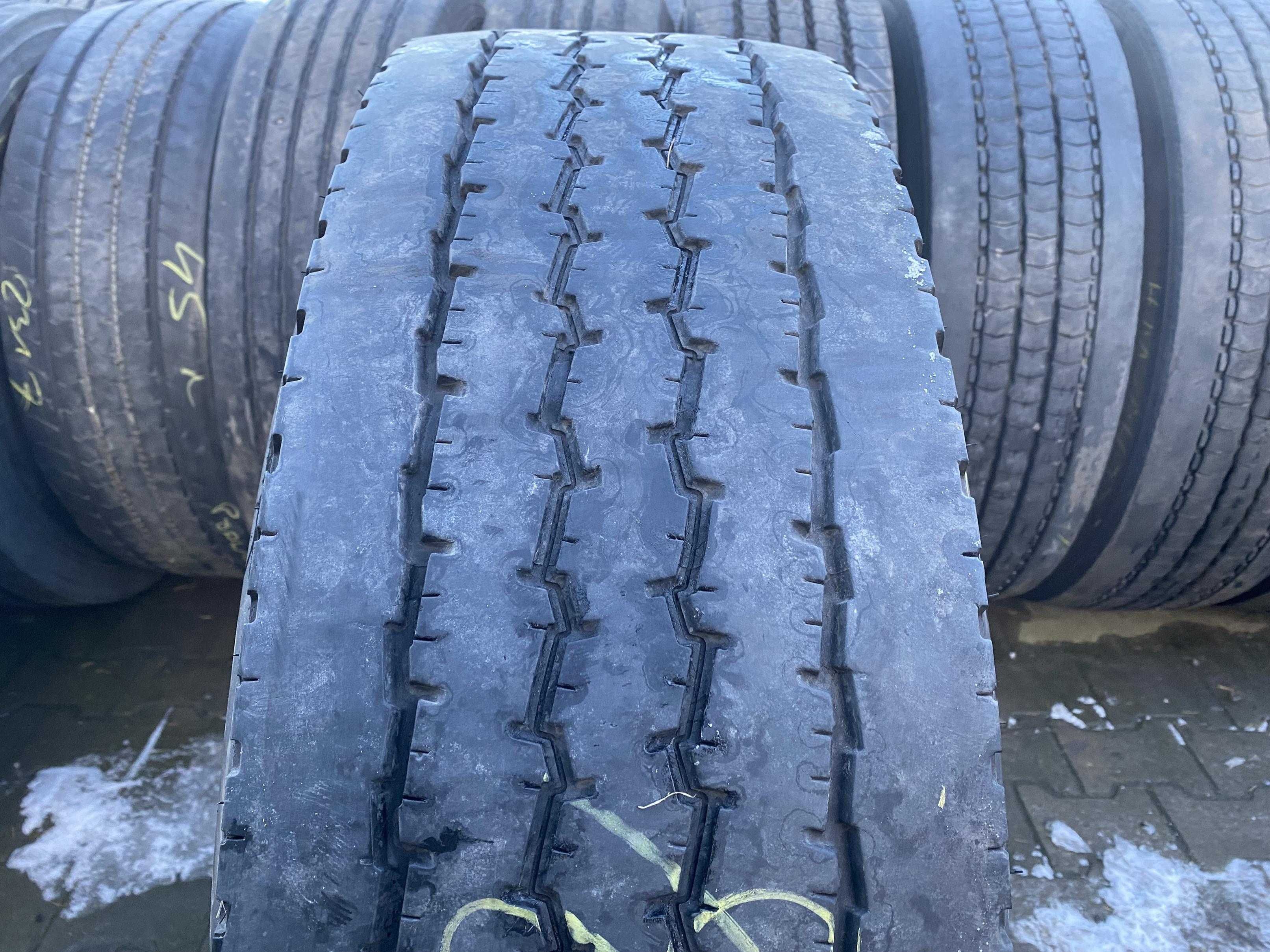 315/80R22.5 Opona DUNLOP SP362 7-8mm Przód SP 362