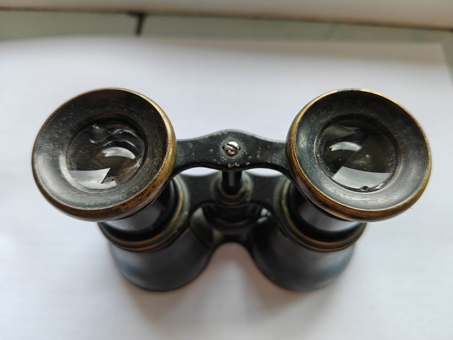 Винтажный театральный бинокль
