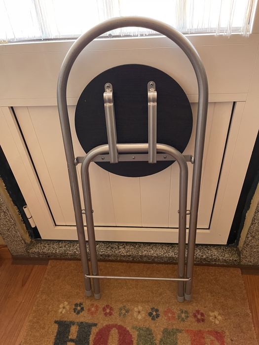 Cadeiras rebativeis tipo bar novas