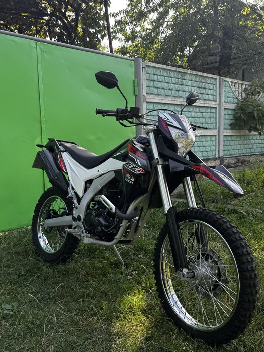 Продам мотоцикл Loncin sx2 lx250 gy-3