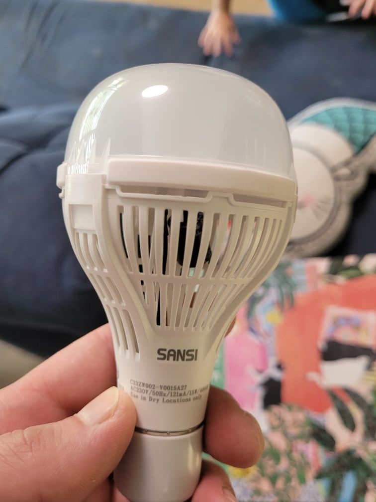 Sansi 15W full spectrum żarówka do uprawy roślin growlight