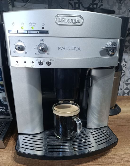 Ekspres ciśnieniowy DeLonghi magnifica