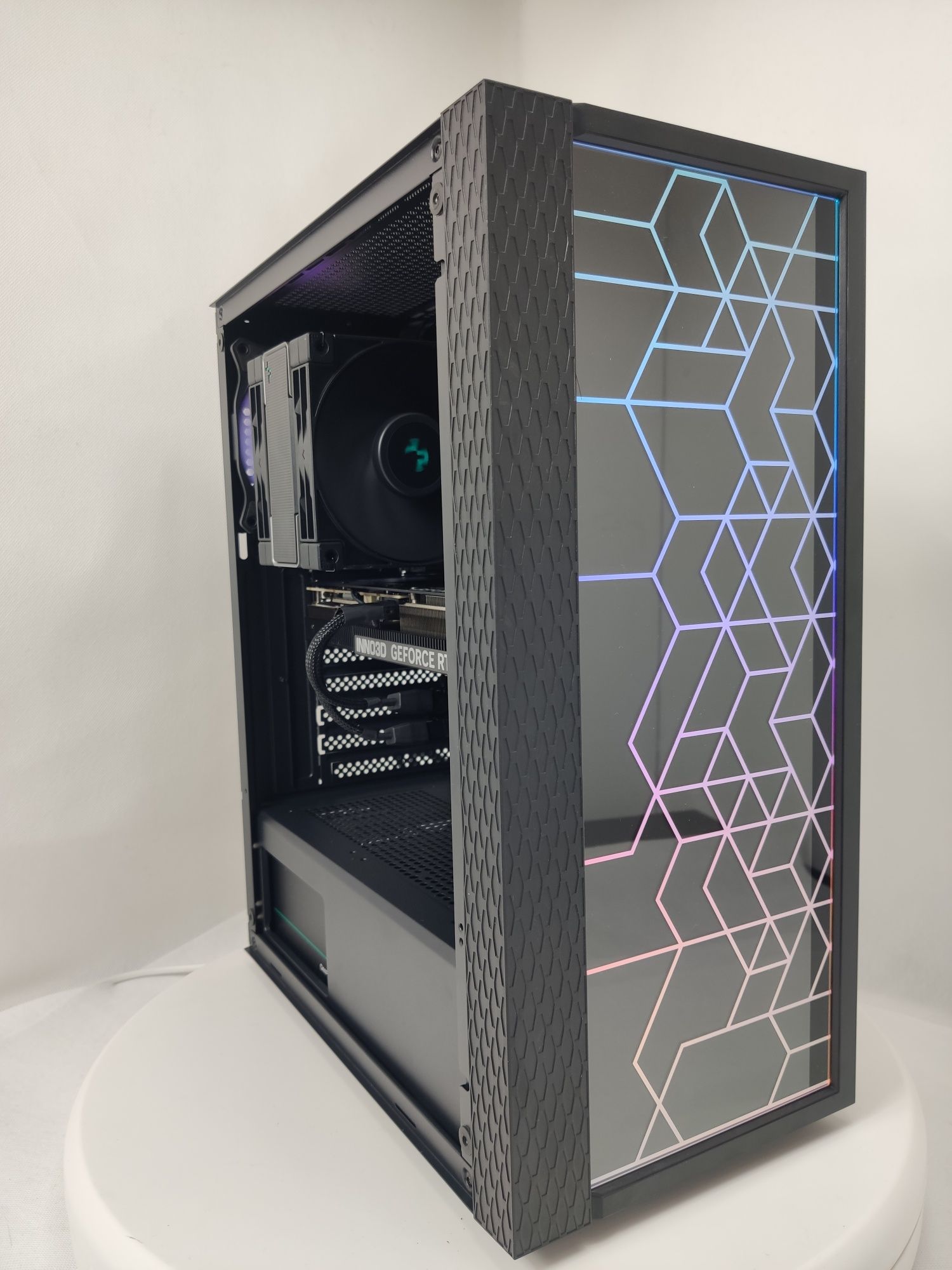 Komputer Gamingowy i5-14400f, RTX 5070, 16 GB RAM,SSD,Win 11