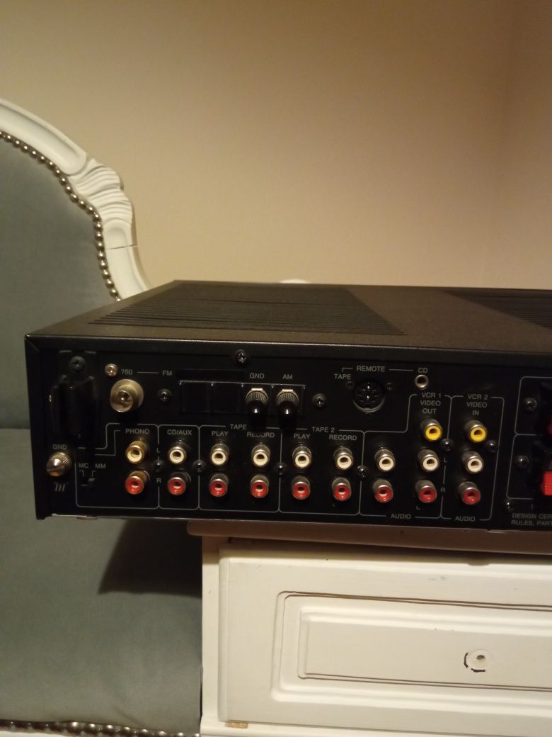 Amplituner, wzmacniacz Acoustic research X-07
