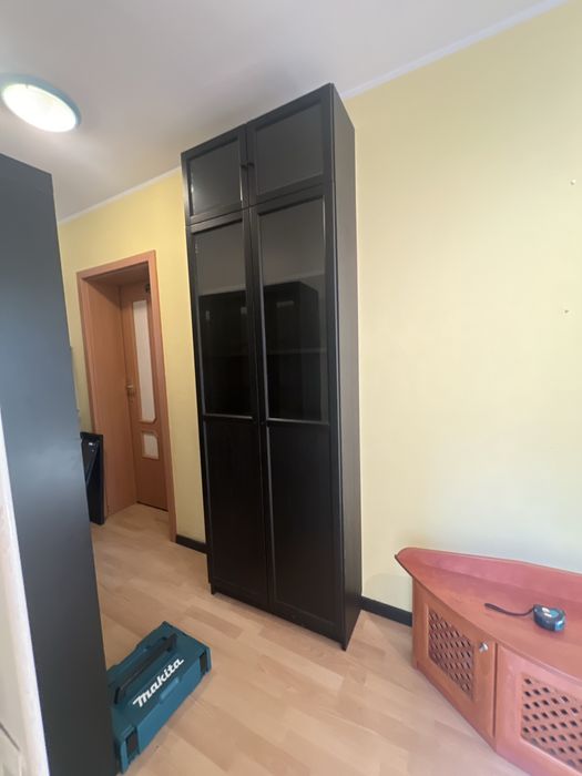 Witryna biblioteczka przeszlona Ikea