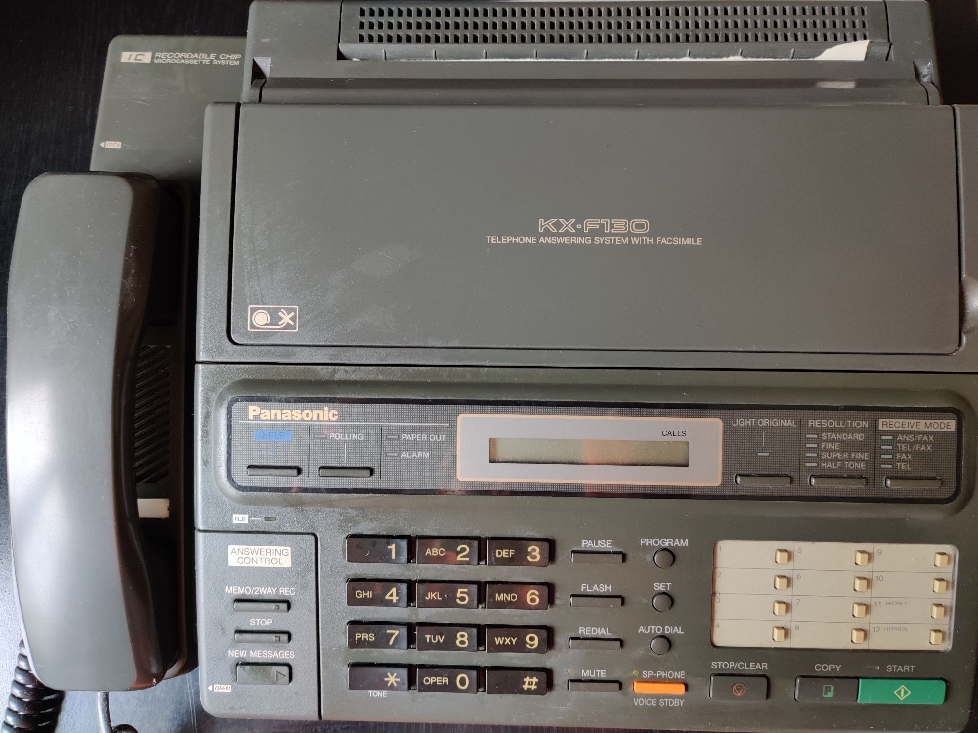 Факс Panasonic Telephone answering system with Facsimile KX-F130