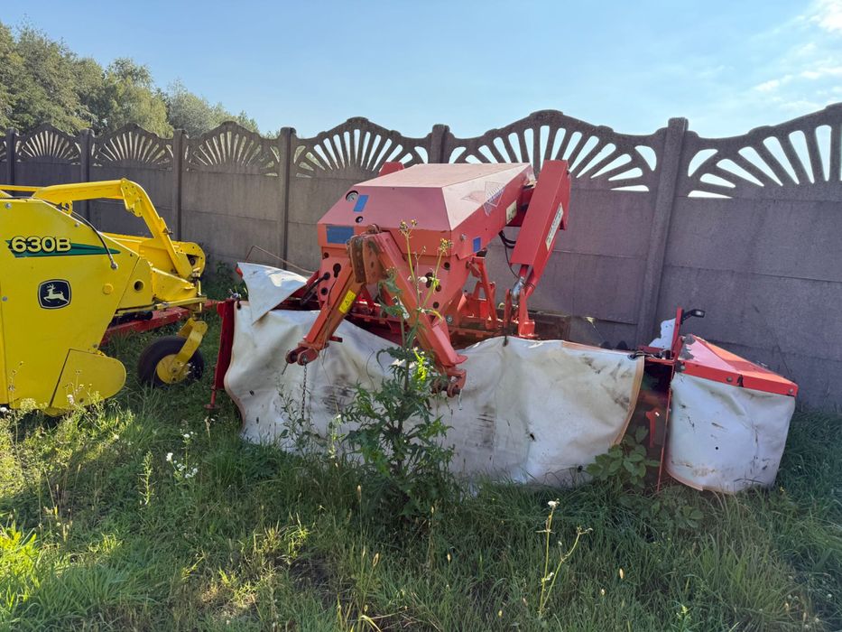 Zestaw kosiarek Kuhn przednia i tylna FC 813 R lift control