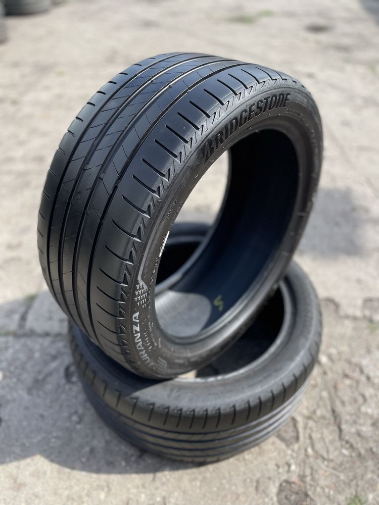 Opony Bridgestone 255/40R18 Turanza T005 - 2szt letnie uzywane