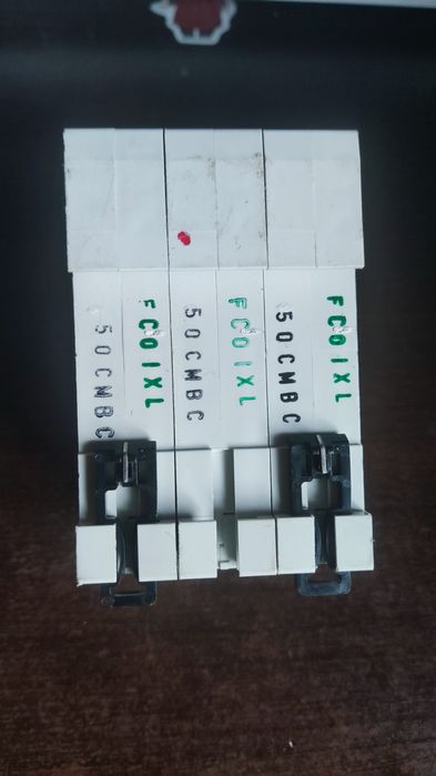 Автоматический выключатель Moeller Xpole PL6-C50/3 50A, 3-полюсный