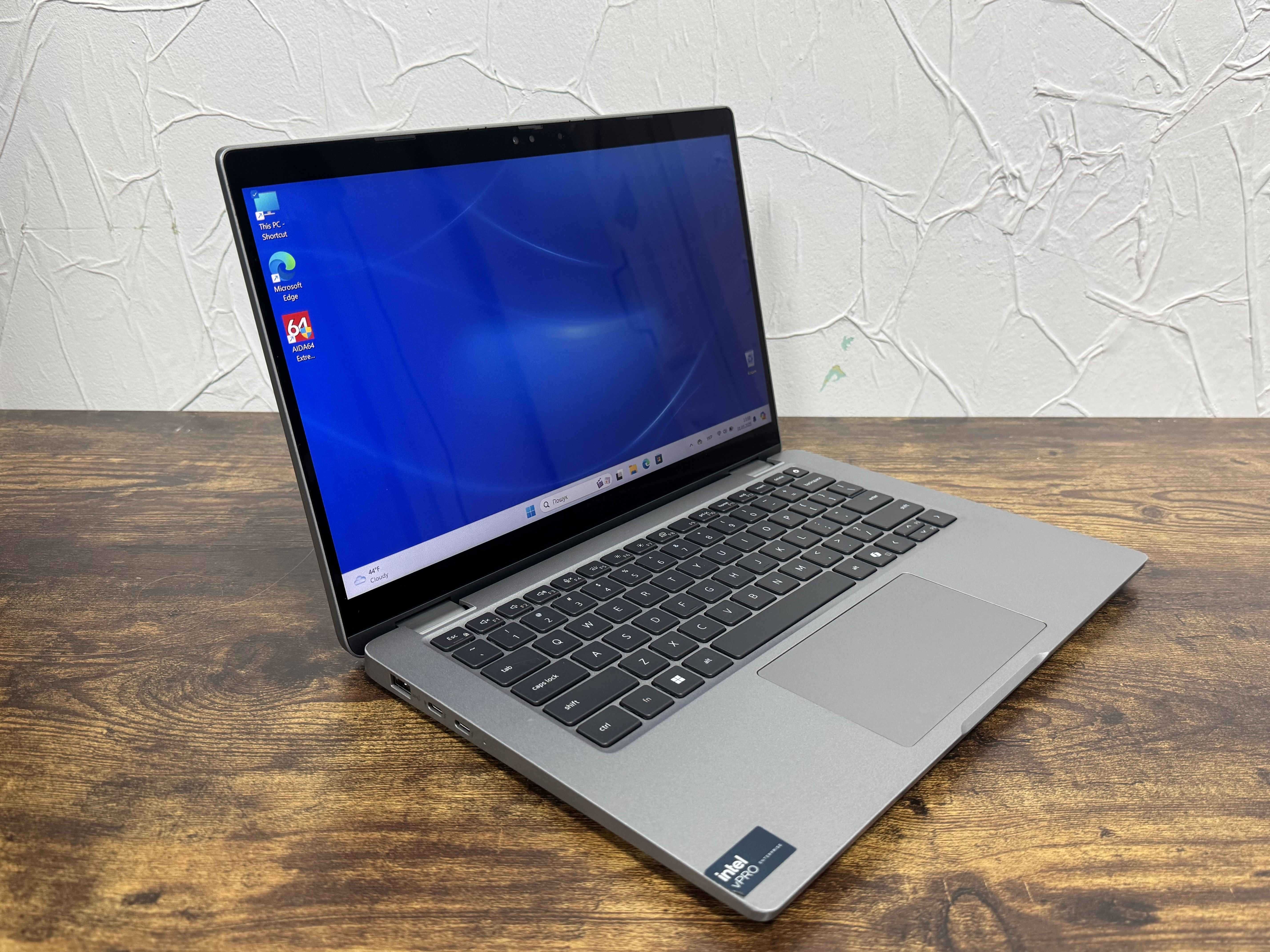 Dell Latitude 5350 2in1 - Intel Core Ultra 5 135U, 32GB RAM, 256GB SSD