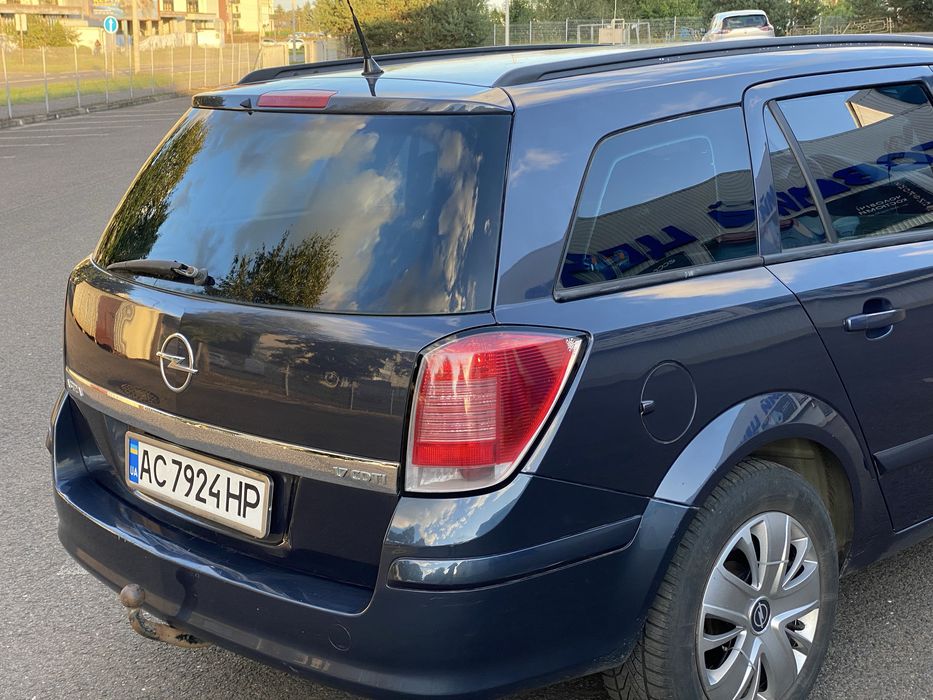 Opel Astra H 1.9 дизель 2006