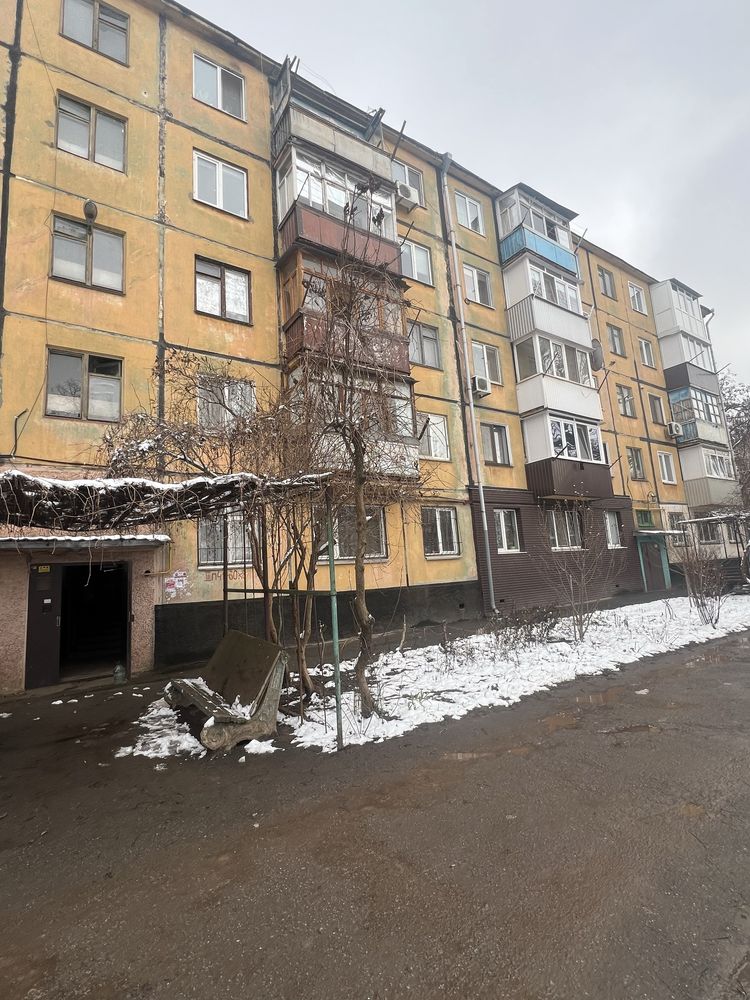 Продам 3х кімнатну квартиру на 173 кварталі.