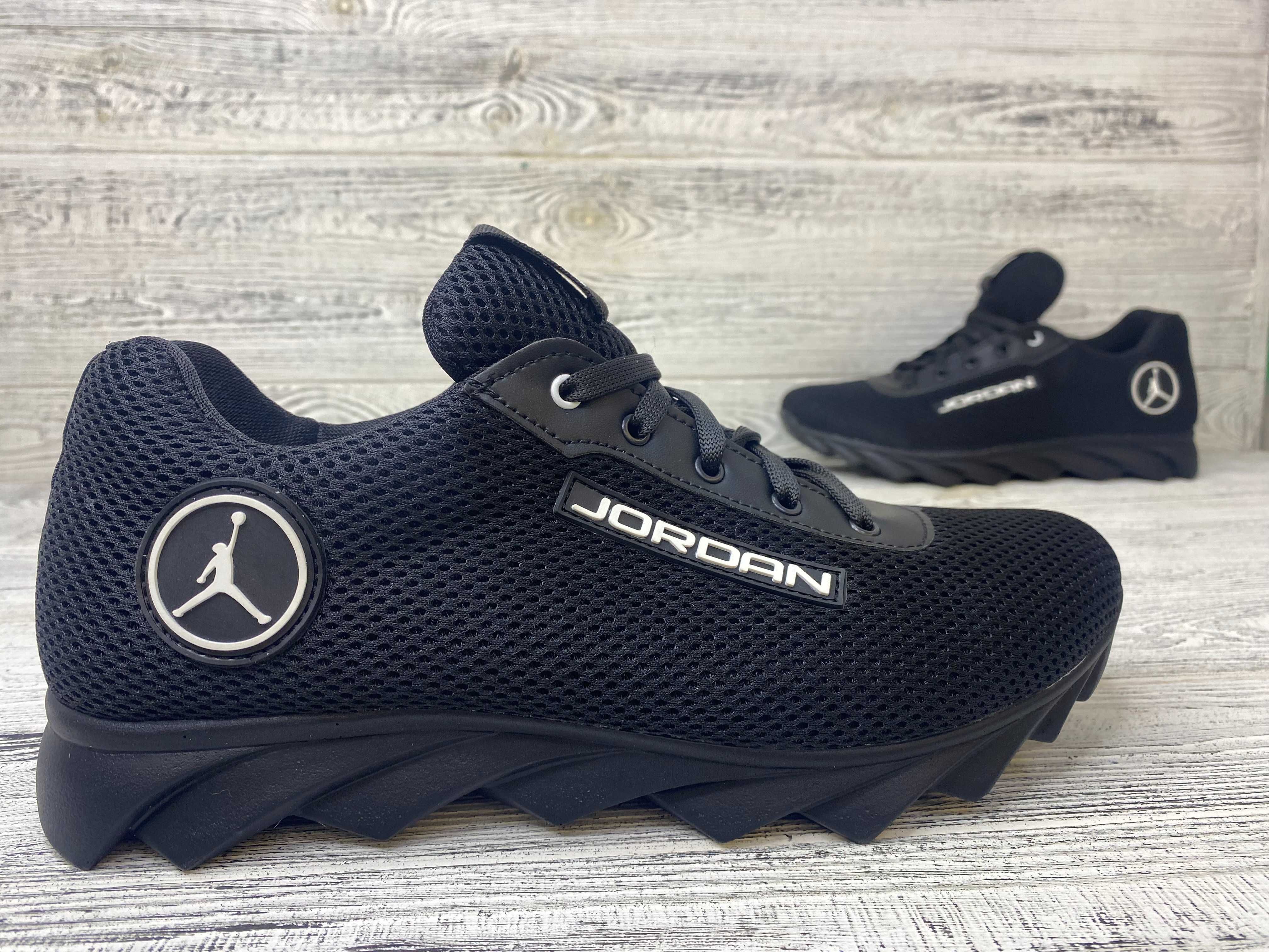 Чоловічі бігові кросівки Jordan. Кроссовки сітка Джордан Розмір 39-45