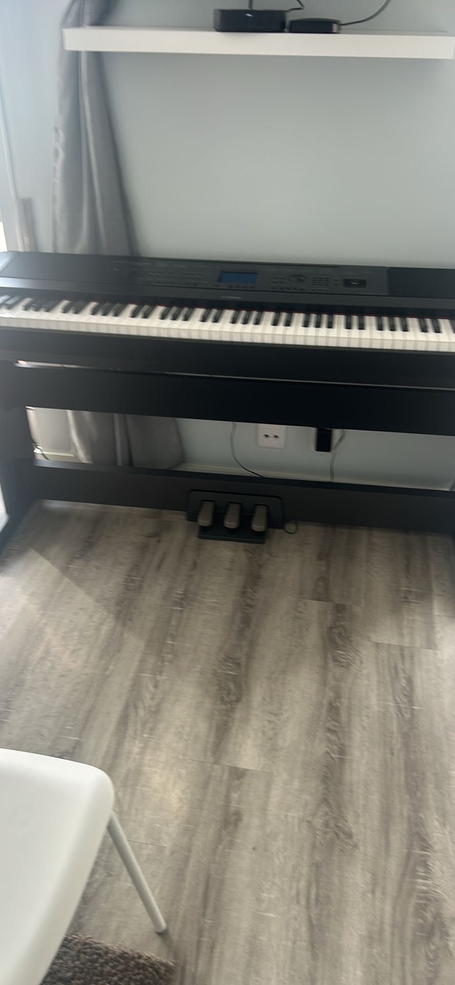 Piano Yamaha DGX660