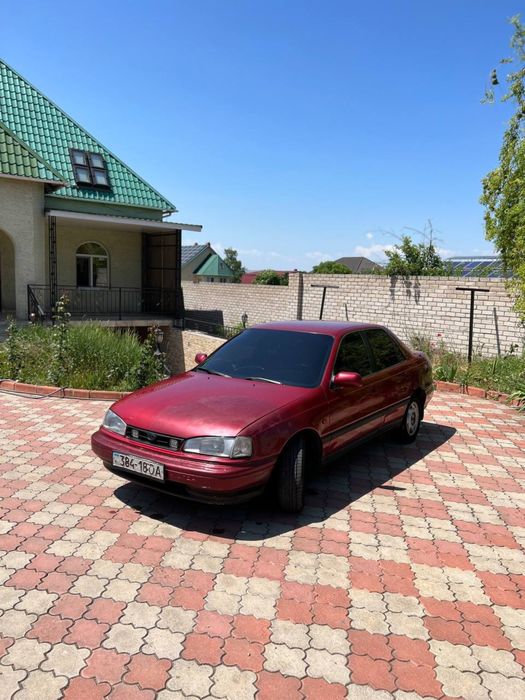 Продам машину HYUNDAI Lantra 1.6 1993
