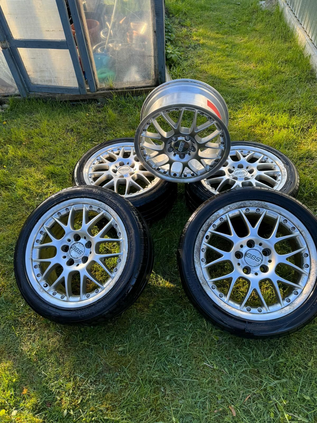 Felgi BBS r17 et35 8Jx17H2 4 kola plus zapas