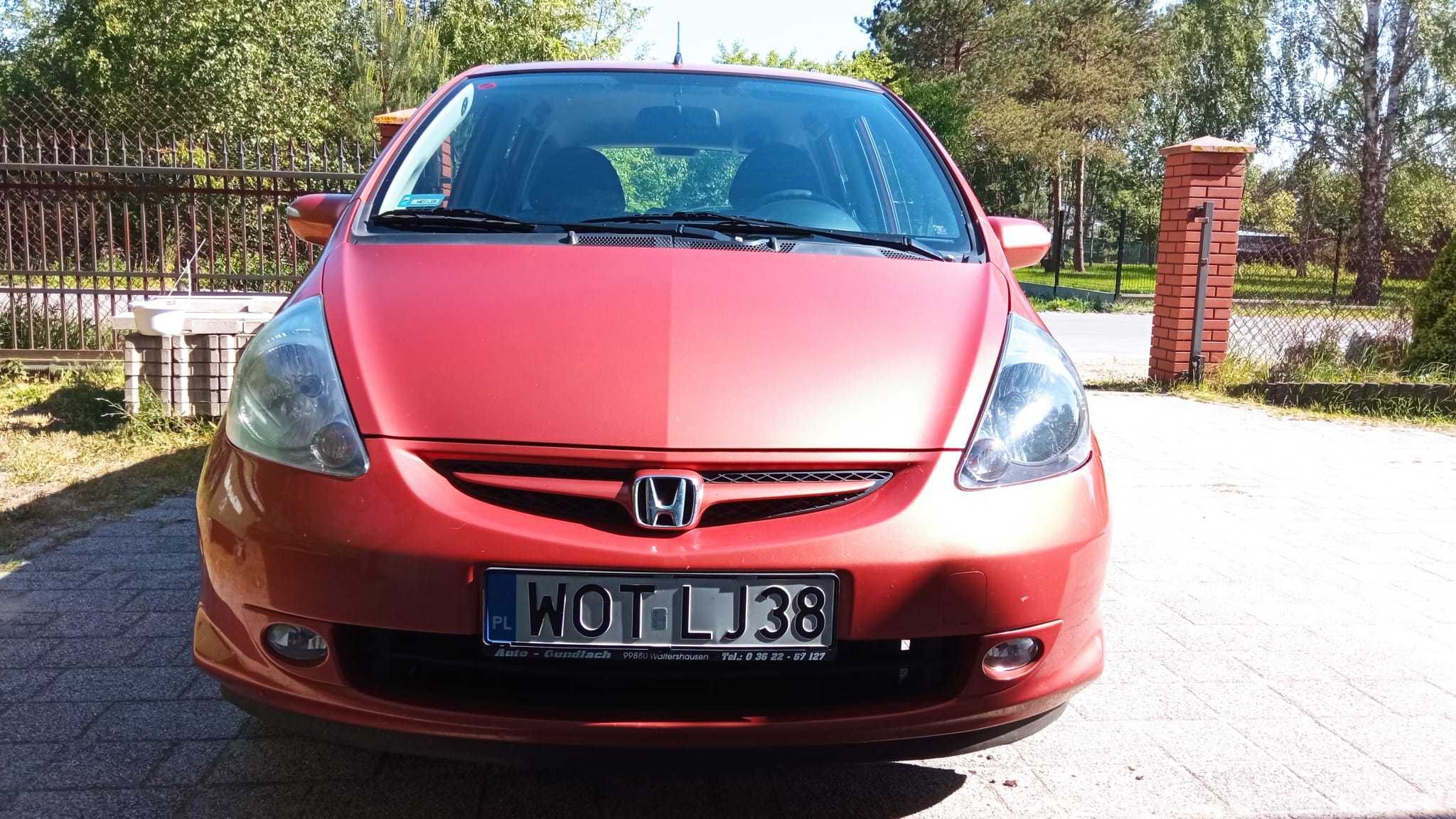 Honda Jazz 1,3 automat. Bardzo dobry stan techniczny. Mały przebieg.