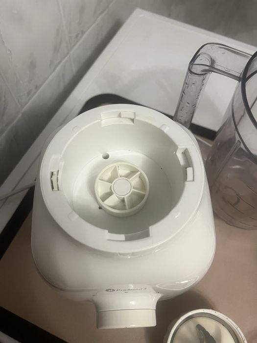 Блендер Philips із технологією ProBlend 4, модель HR2103/00