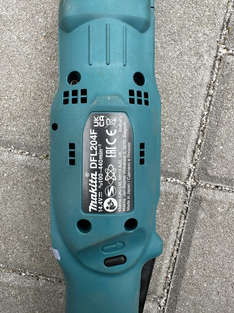 Klucz dynamometryczny kątowy 14,4 V Makita