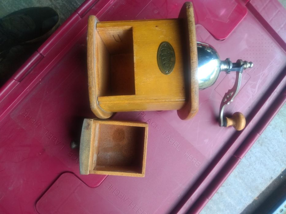 Stary młynek do kawy , pieprzu