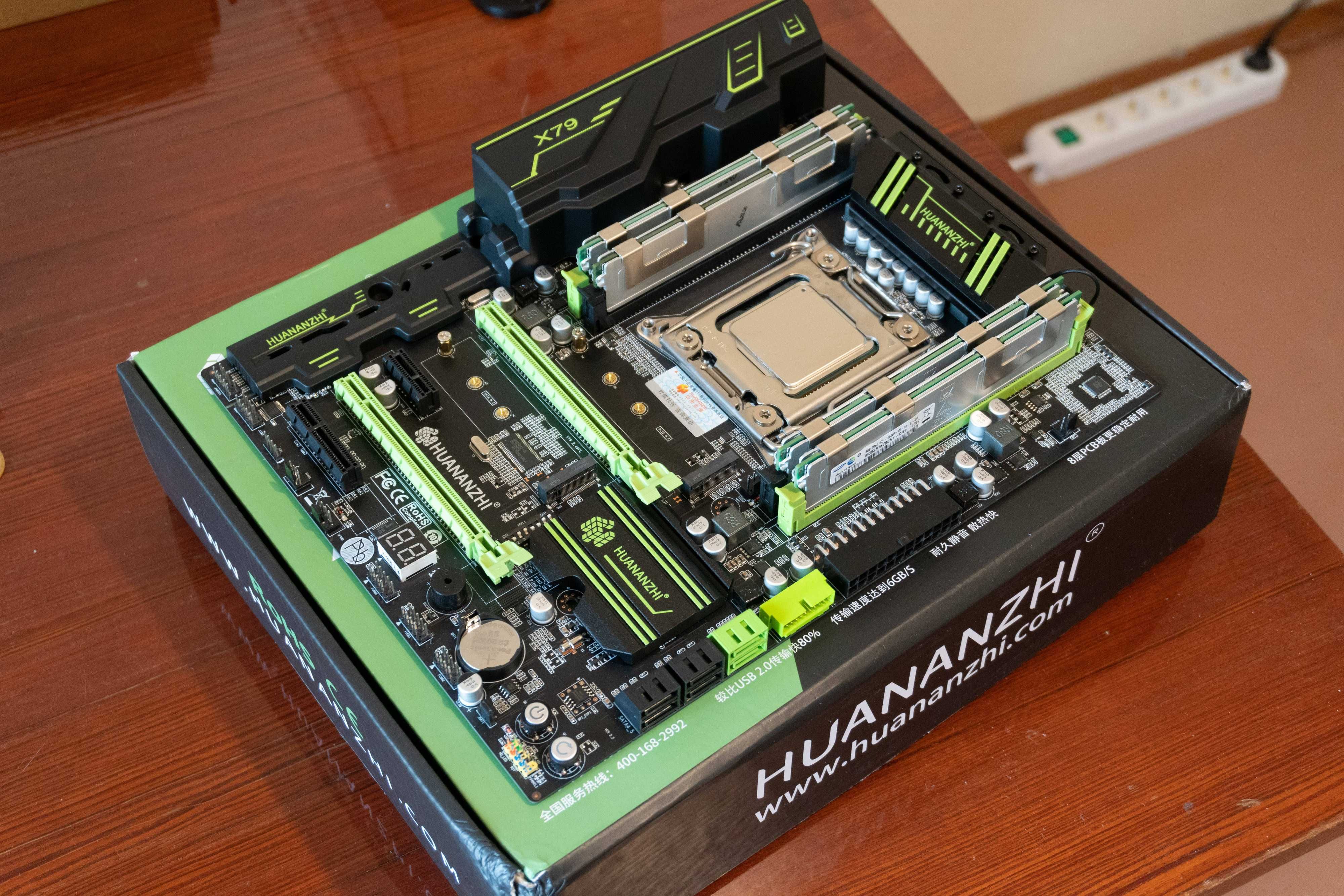 Комплект Huananzhi X79 Xeon E5-2690 DDR3 32GB