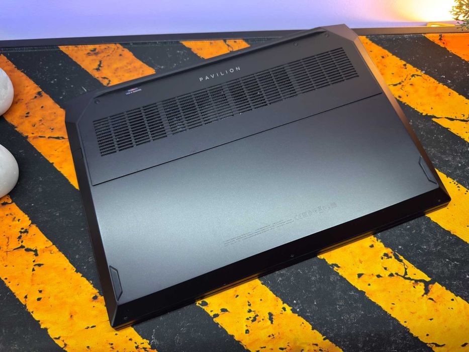 HP Gaming 15, gtx1650ti, ryzen 5, 16gb ram, 512gb ssd