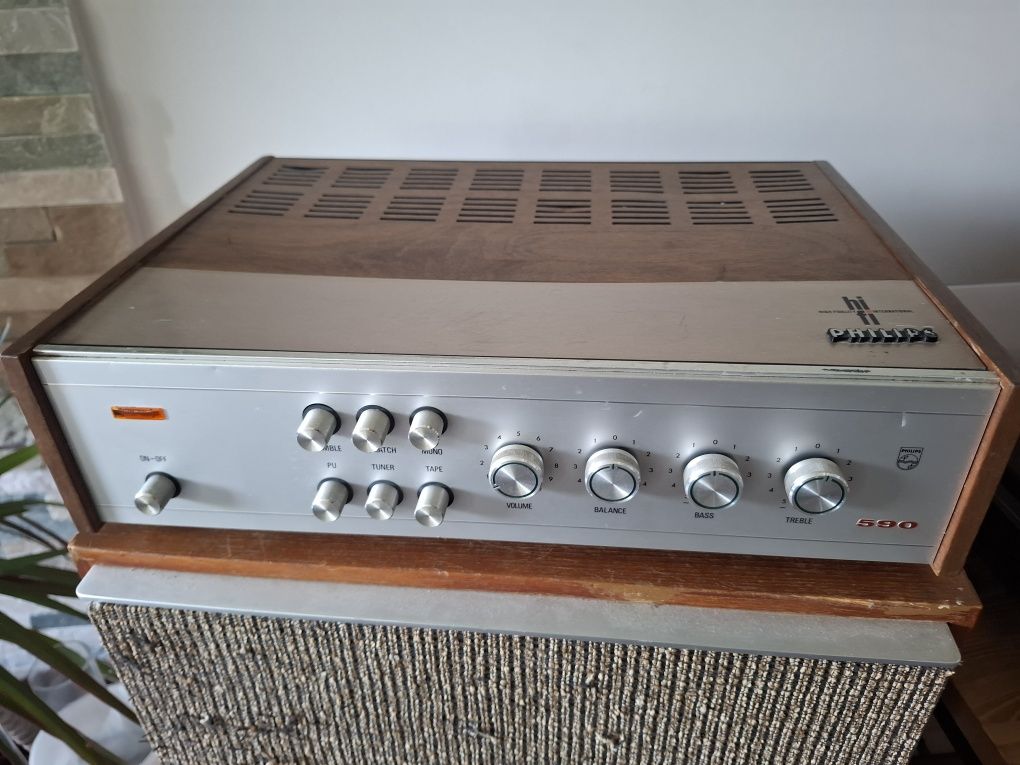 Philips 22RH590, Wzmacniacz stereo germanowy