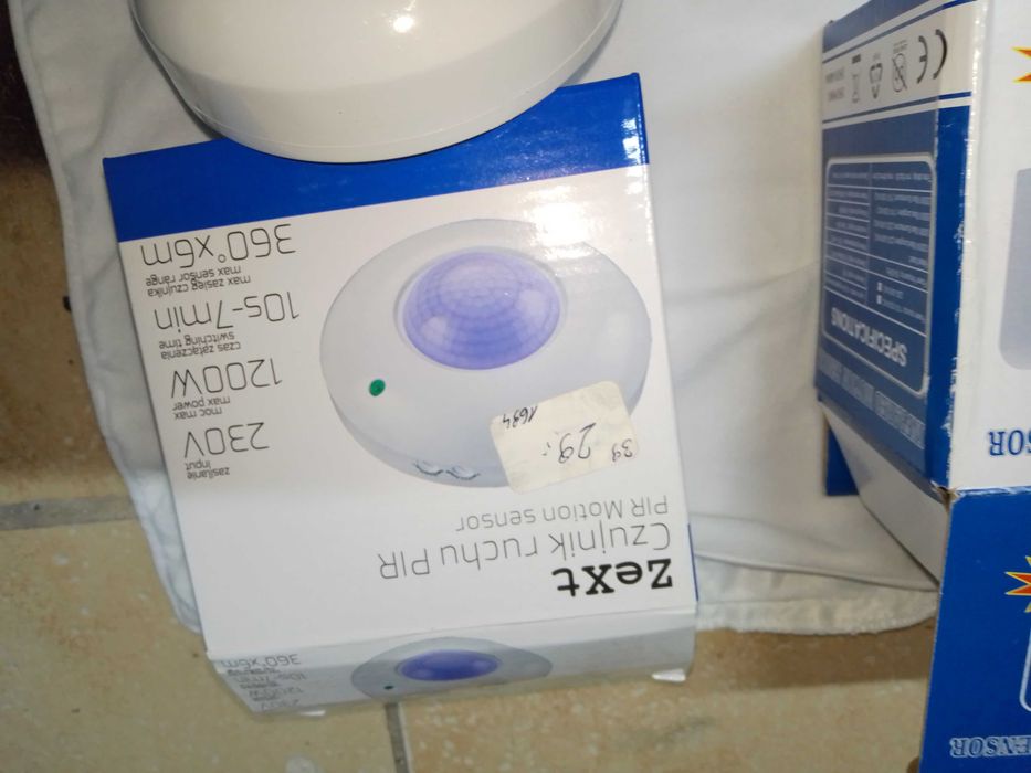 Czujniki ruchu 2 szt 180° i 360°