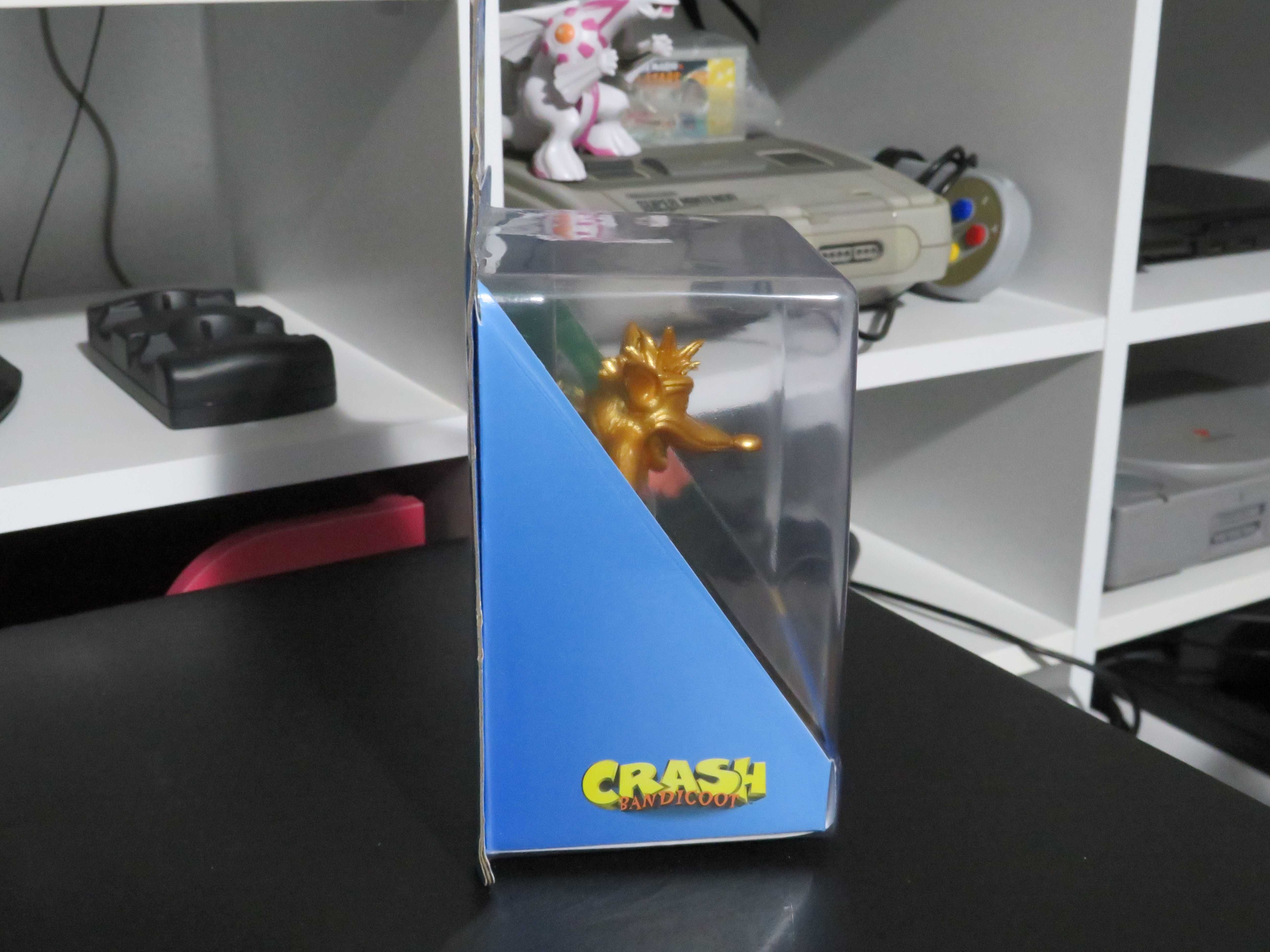 Figura Totaku Crash Bandicoot Activision GOLD Nova/Selada