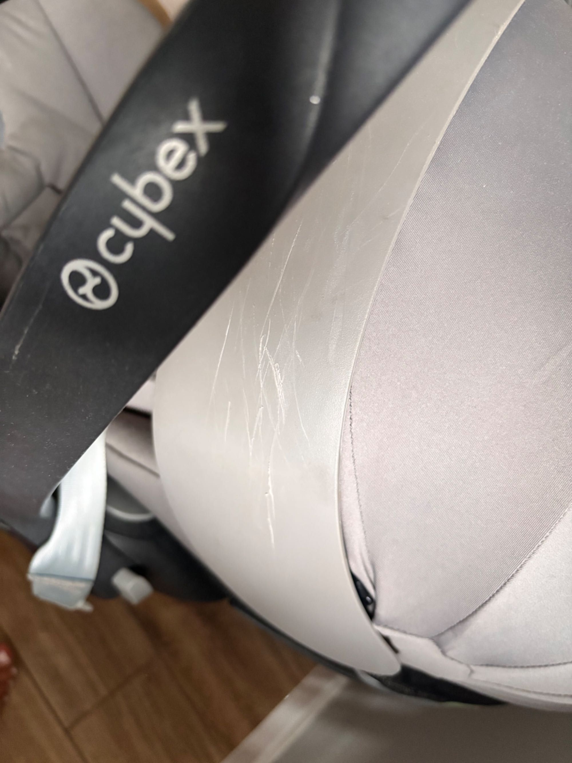 Fotelik samochodowy Cybex Cloud T Size + baza Isofix