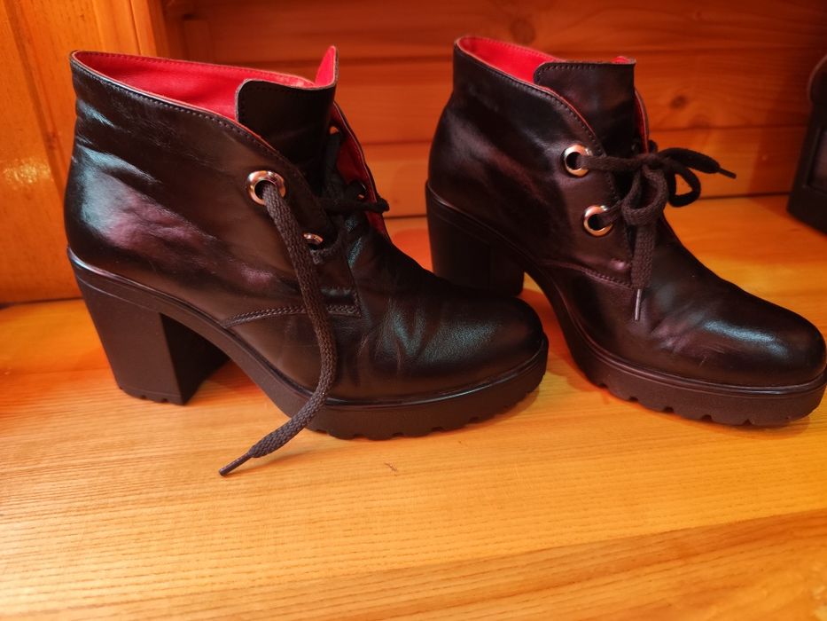 Черевики шкіряні жіночі
