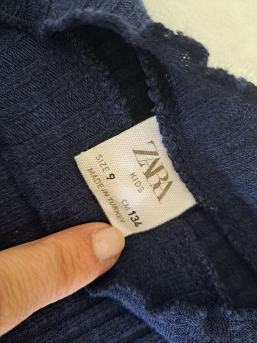 Top zara azul escuro 8 anos