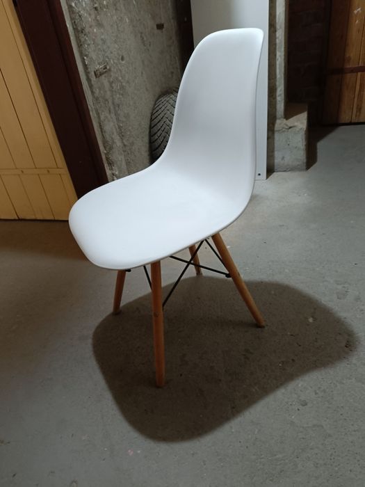 Krzesła kuchenne, białe