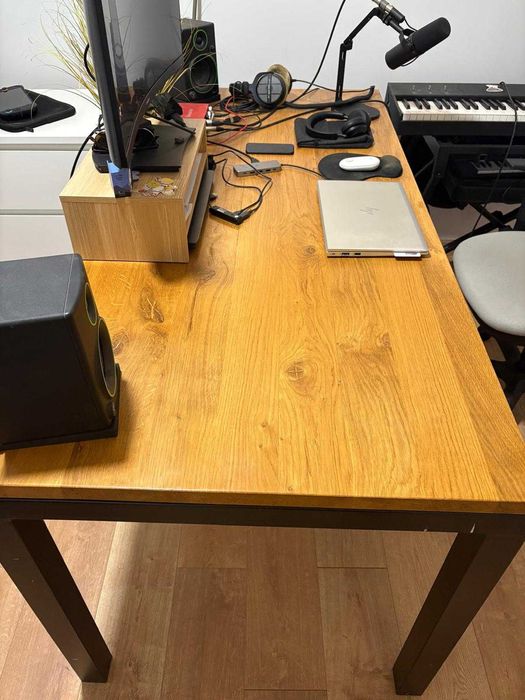 Mesa de escritório (madeira)