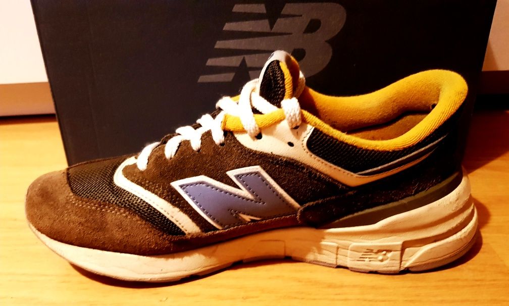 Tênis New Balance 997R tam 43