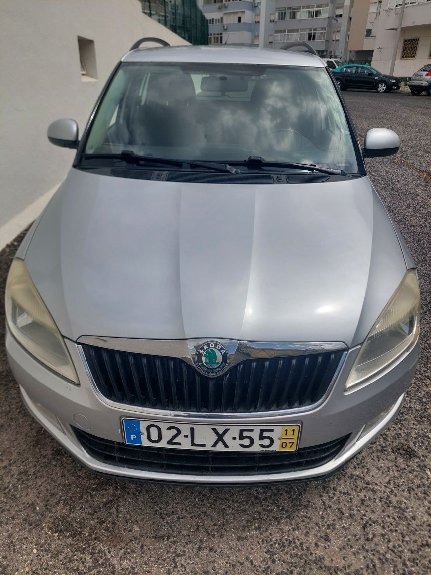 Skoda Fábia 1.2 Confort A/C