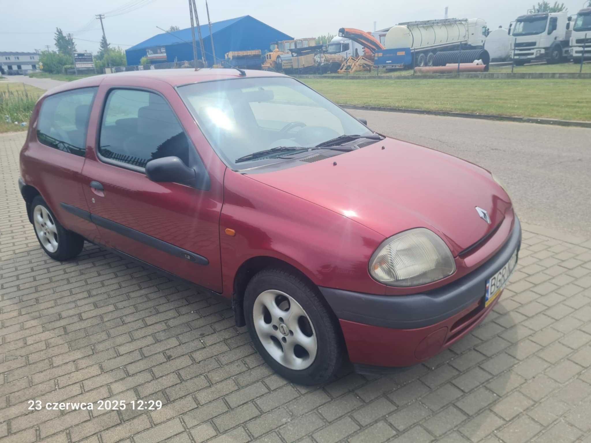CLIO ładne z opłatami