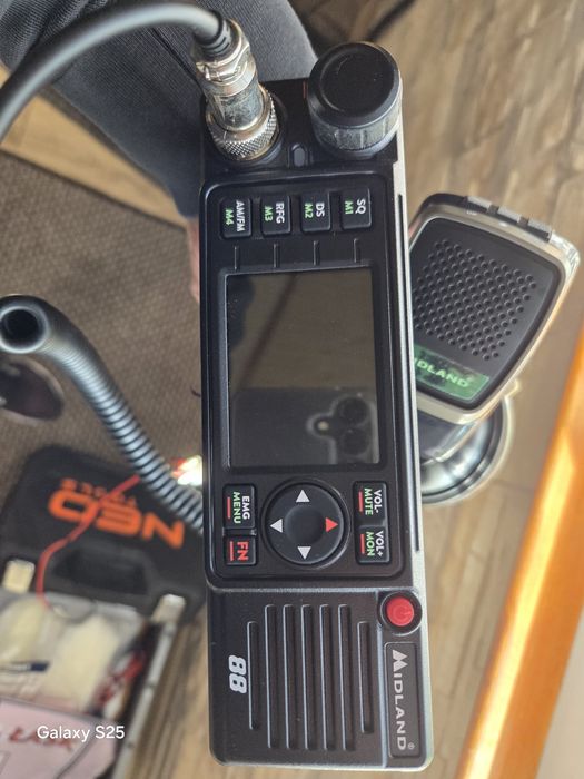 CB radio Midland 88