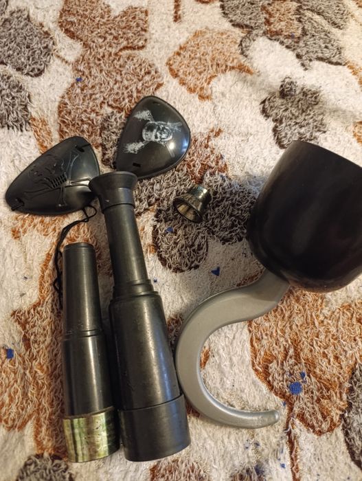 Два набора, одним лотом.