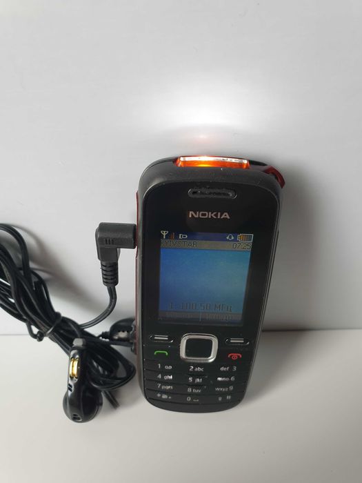 телефон Nokia 1661