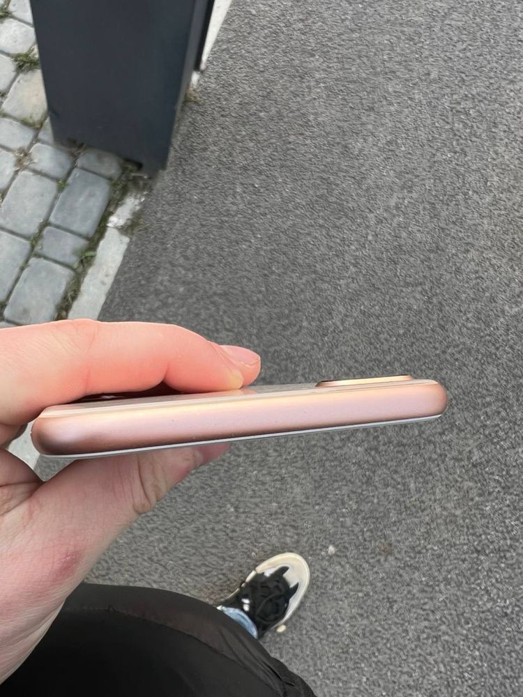 iPhone 8 Plus 64gb rose gold